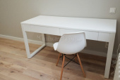 Мебель для детской на заказ "Белый письменный стол"