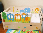 Мебель для детской на заказ "Кровать для детей от 3 х лет с бортиком Паровозик"